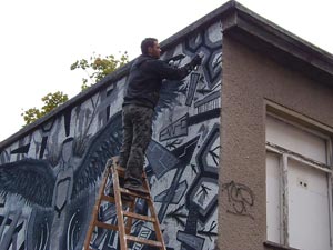 Künstler an der Art-Mauer auf dem Sonnenberg, 2012 Künstler an der Art-Mauer auf dem Sonnenberg, 2012